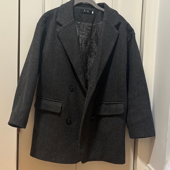 Women's Double-Breasted Gray Coat - Picture 6 of 7